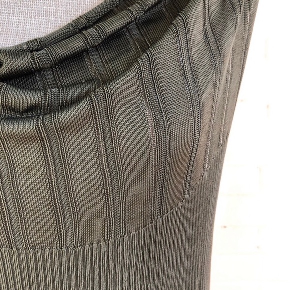 Escada dark green ribbed scoop neck top - Picture 5 of 8